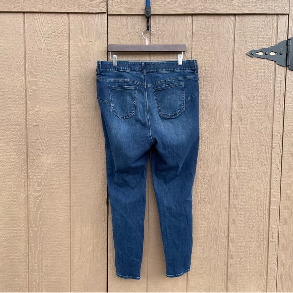 Torrid Womens Jeans Denim Blue Bombshell Skinny Super Soft Stretch Plus Size 20 - Picture 3 of 11